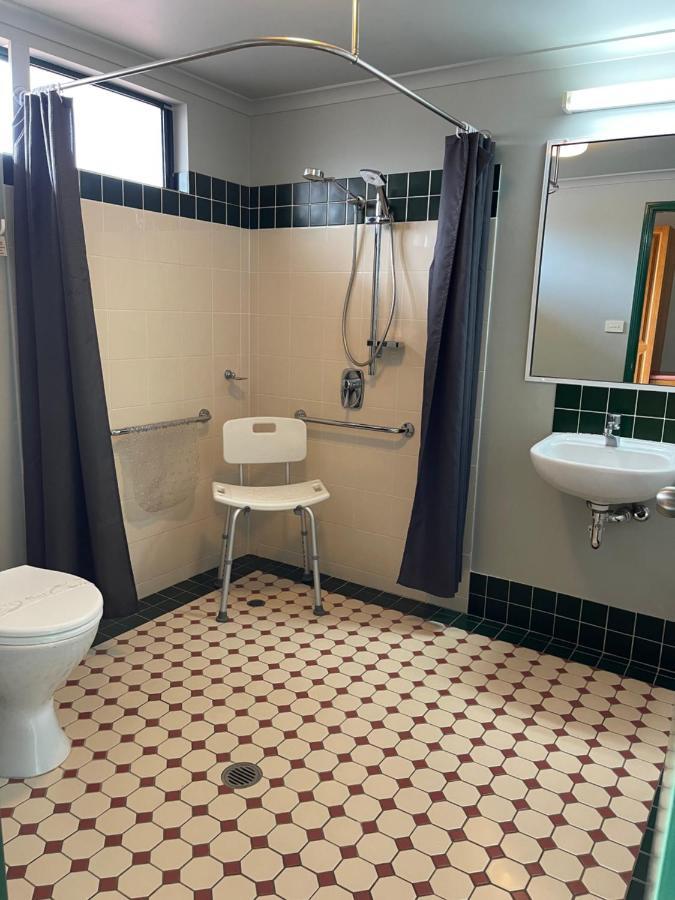 Cannon Park Motel Кернс Екстер'єр фото