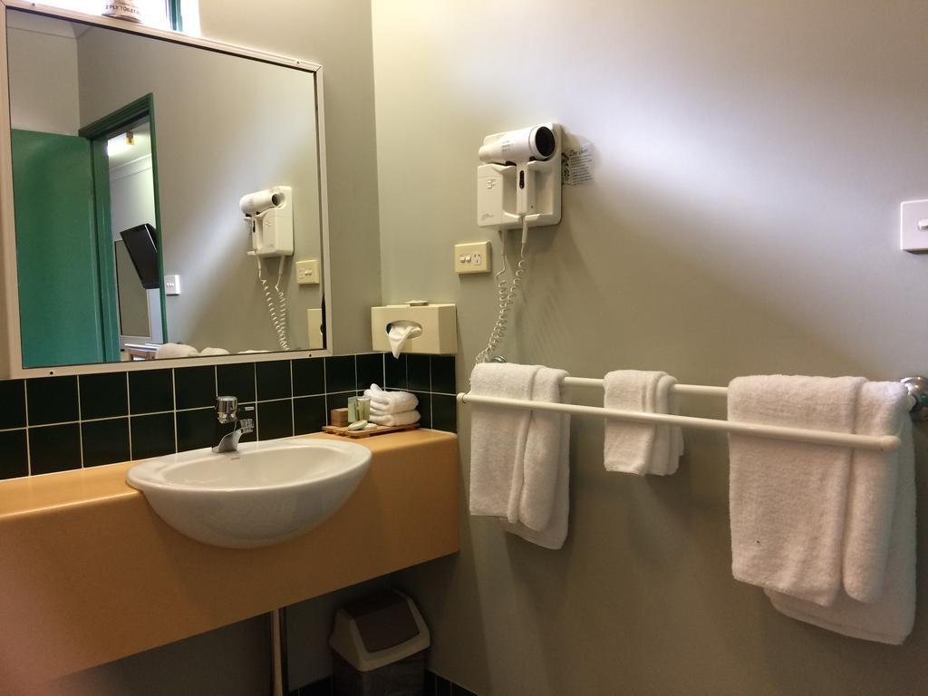 Cannon Park Motel Кернс Екстер'єр фото